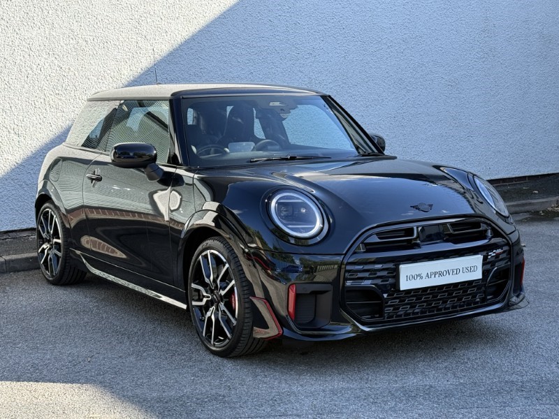 2026 (26) MINI COOPER 2.0 John Cooper Works 3dr Auto