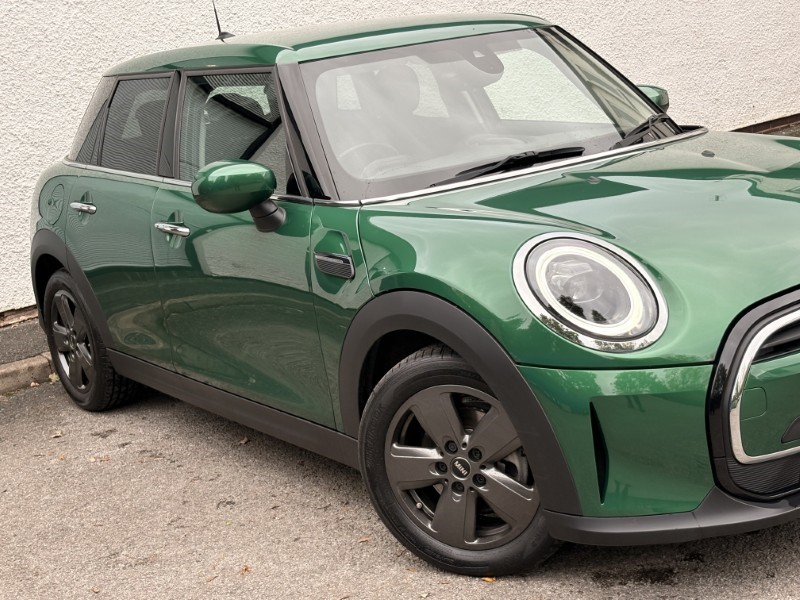 2023 (73) MINI HATCHBACK 1.5 Cooper Classic Premium 5dr Auto 5929565