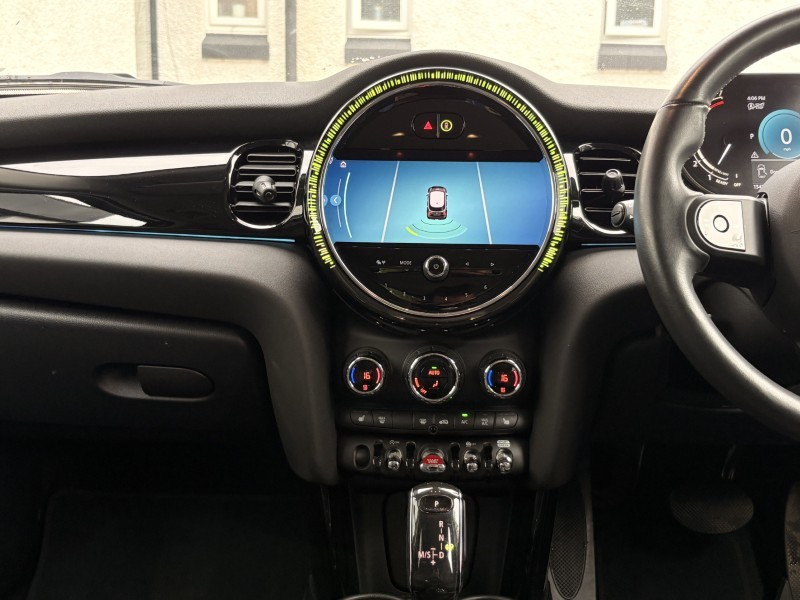 2023 (73) MINI HATCHBACK 1.5 Cooper Classic Premium 5dr Auto 5929548