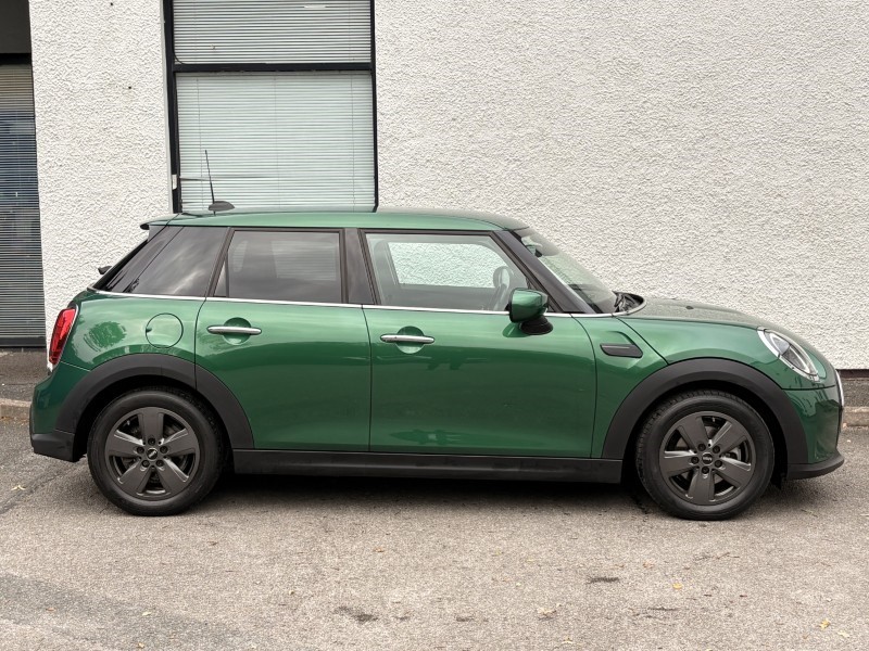 2023 (73) MINI HATCHBACK 1.5 Cooper Classic Premium 5dr Auto 5929539