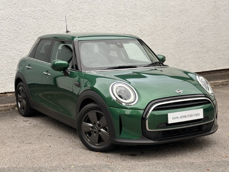 2023 (73) MINI HATCHBACK 1.5 Cooper Classic Premium 5dr Auto 5929564