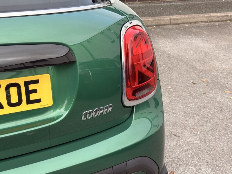2023 (73) MINI HATCHBACK 1.5 Cooper Classic Premium 5dr Auto 5929535