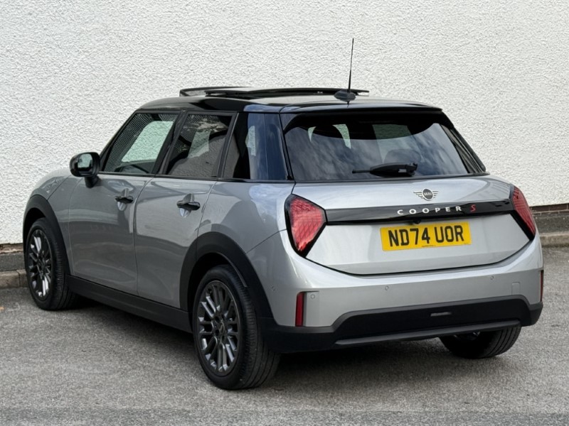 2024 (74) MINI COOPER 2.0 S Classic 5dr Auto 5877240