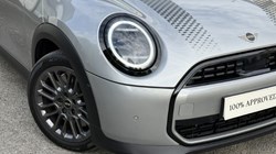 2024 (74) MINI COOPER 2.0 S Classic 5dr Auto 5877257