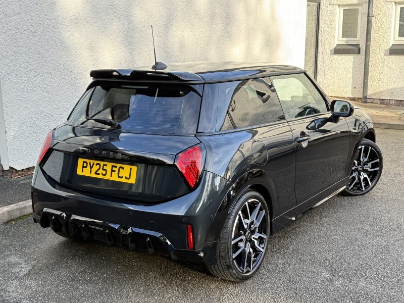2025 (25) MINI COOPER 1.5 C Sport 3dr Auto 5934512
