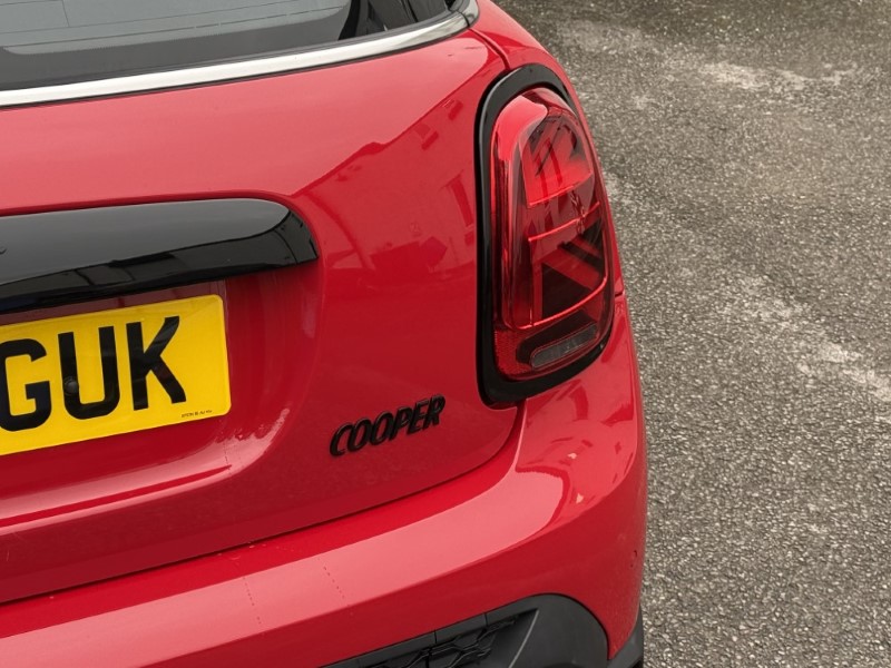 2023 (73) MINI HATCHBACK 1.5 Cooper Sport 3dr Auto 5901931