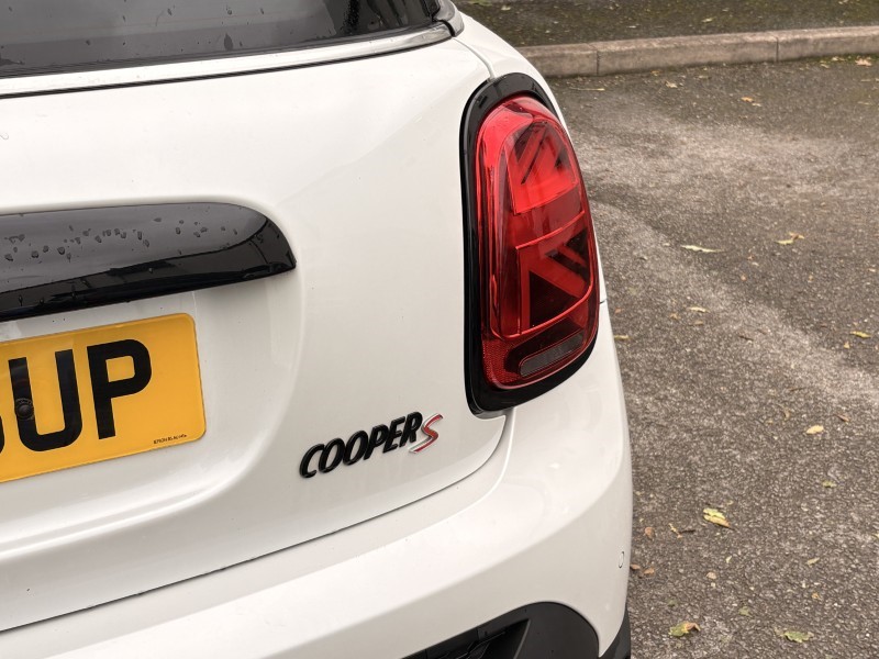 2023 (73) MINI HATCHBACK 2.0 Cooper S Sport Premium 3dr 5976352