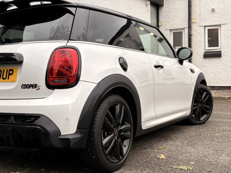 2023 (73) MINI HATCHBACK 2.0 Cooper S Sport Premium 3dr 5976359