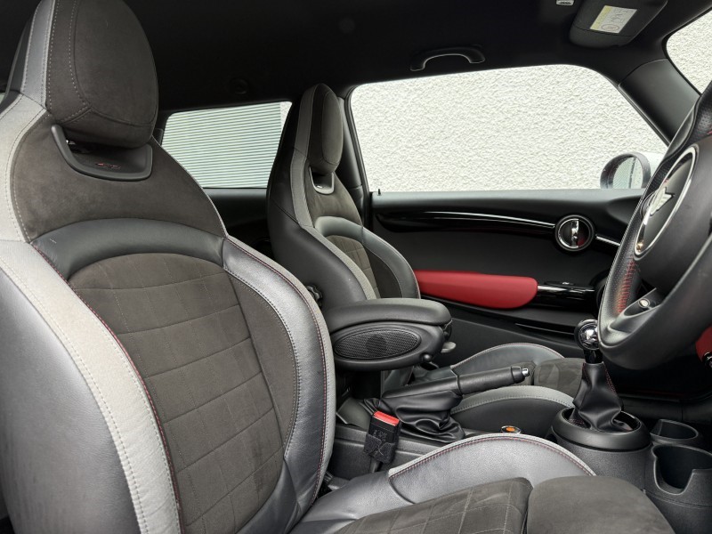 2020 (70) MINI HATCHBACK 2.0 Cooper S Sport II 3dr 5978409