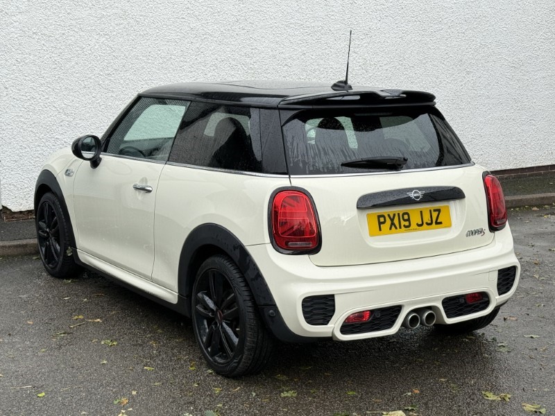 2019 (19) MINI HATCHBACK 2.0 Cooper S Sport II 3dr