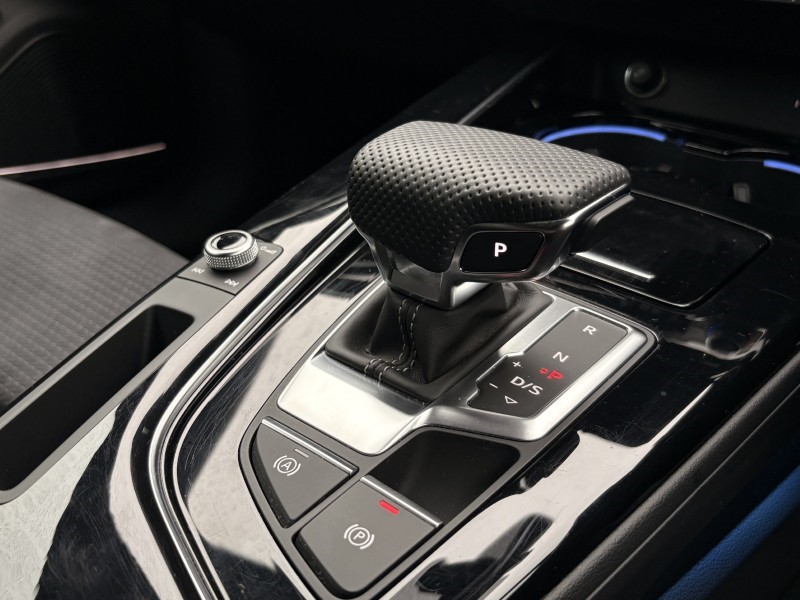 2024 (74) AUDI A4 35 TDI Black Edition 5dr S Tronic 5981303