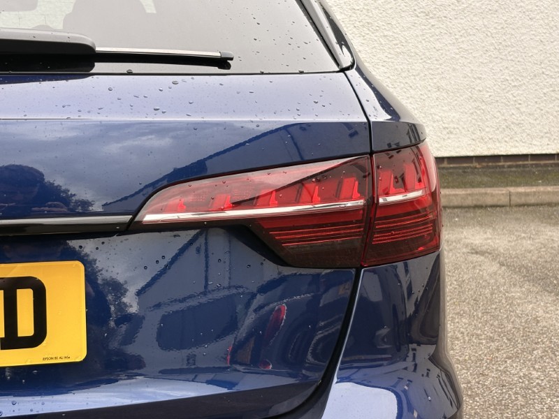 2024 (74) AUDI A4 35 TDI Black Edition 5dr S Tronic 5981313