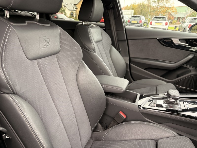 2024 (74) AUDI A4 35 TDI Black Edition 5dr S Tronic 5981328