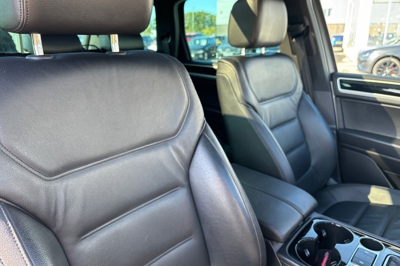 2017 (67) VOLKSWAGEN TOUAREG 3.0 V6 TDI BMT 262 R-Line Plus 5dr Tip Auto 3514974