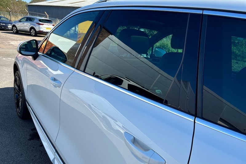 2017 (67) VOLKSWAGEN TOUAREG 3.0 V6 TDI BMT 262 R-Line Plus 5dr Tip Auto 3514987