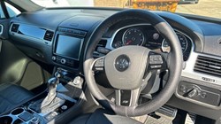 2017 (67) VOLKSWAGEN TOUAREG 3.0 V6 TDI BMT 262 R-Line Plus 5dr Tip Auto 3514968