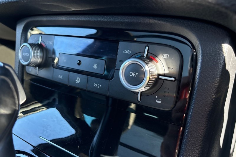 2017 (67) VOLKSWAGEN TOUAREG 3.0 V6 TDI BMT 262 R-Line Plus 5dr Tip Auto 3514981