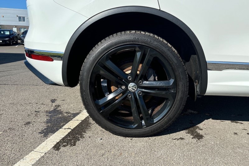 2017 (67) VOLKSWAGEN TOUAREG 3.0 V6 TDI BMT 262 R-Line Plus 5dr Tip Auto 3514965