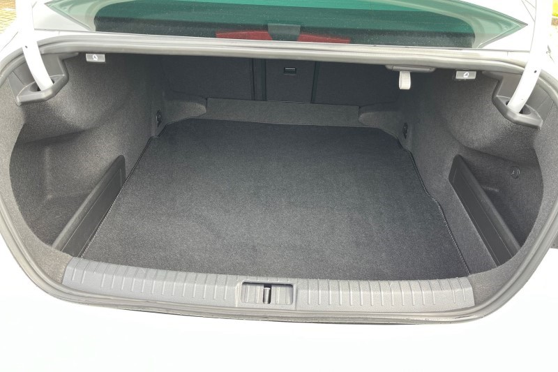 2021 (21) VOLKSWAGEN PASSAT 2.0 TDI EVO SCR R-Line 4dr DSG 3466685