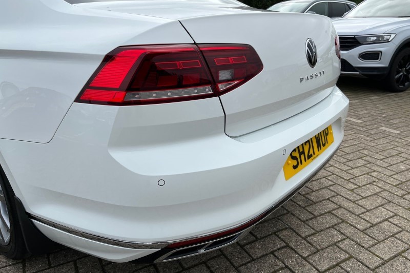 2021 (21) VOLKSWAGEN PASSAT 2.0 TDI EVO SCR R-Line 4dr DSG 3466693