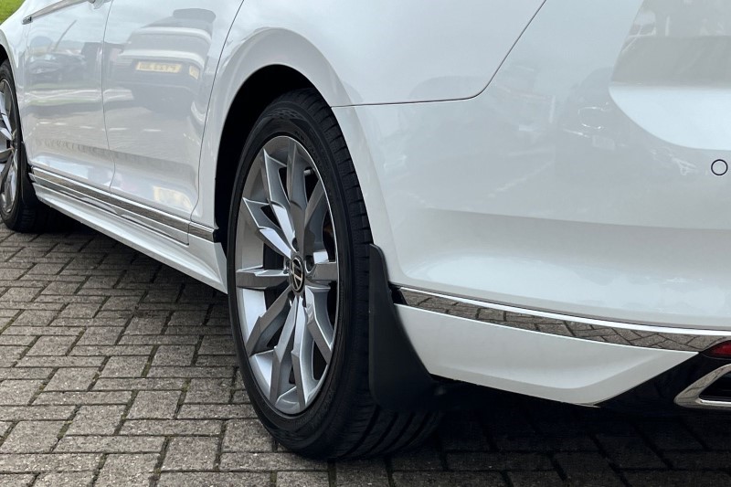 2021 (21) VOLKSWAGEN PASSAT 2.0 TDI EVO SCR R-Line 4dr DSG 3466688