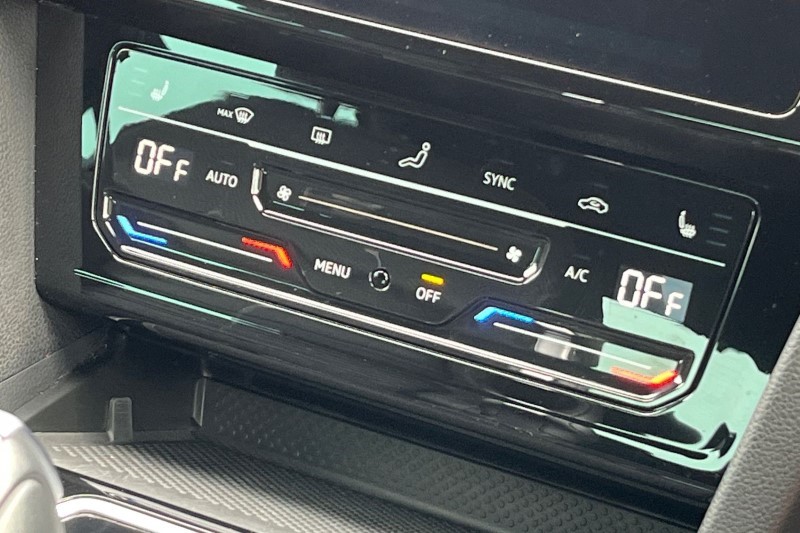 2021 (21) VOLKSWAGEN PASSAT 2.0 TDI EVO SCR R-Line 4dr DSG 3466676