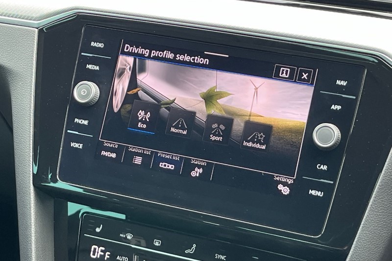 2021 (21) VOLKSWAGEN PASSAT 2.0 TDI EVO SCR R-Line 4dr DSG 3466677