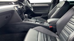 2021 (21) VOLKSWAGEN PASSAT 2.0 TDI EVO SCR R-Line 5dr DSG 3472739