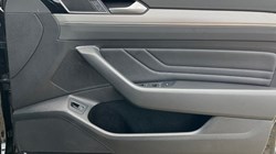 2021 (21) VOLKSWAGEN PASSAT 2.0 TDI EVO SCR R-Line 5dr DSG 3472747