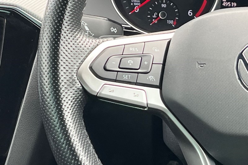 2021 (21) VOLKSWAGEN PASSAT 2.0 TDI EVO SCR R-Line 5dr DSG 3472754