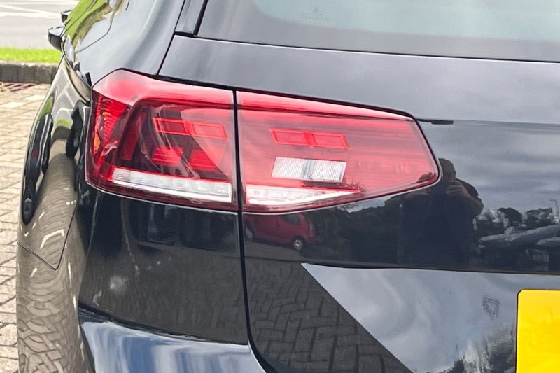 2021 (21) VOLKSWAGEN PASSAT 2.0 TDI EVO SCR R-Line 5dr DSG 3472778