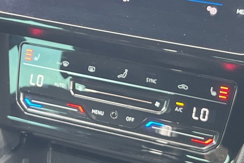 2021 (21) VOLKSWAGEN PASSAT 2.0 TDI EVO SCR R-Line 5dr DSG 3472764