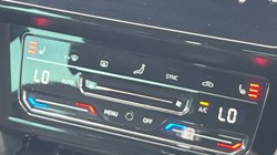 2021 (21) VOLKSWAGEN PASSAT 2.0 TDI EVO SCR R-Line 5dr DSG 3472764