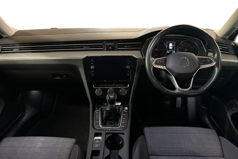 2021 (21) VOLKSWAGEN PASSAT 2.0 TDI EVO SCR SE Nav 4dr 3450441
