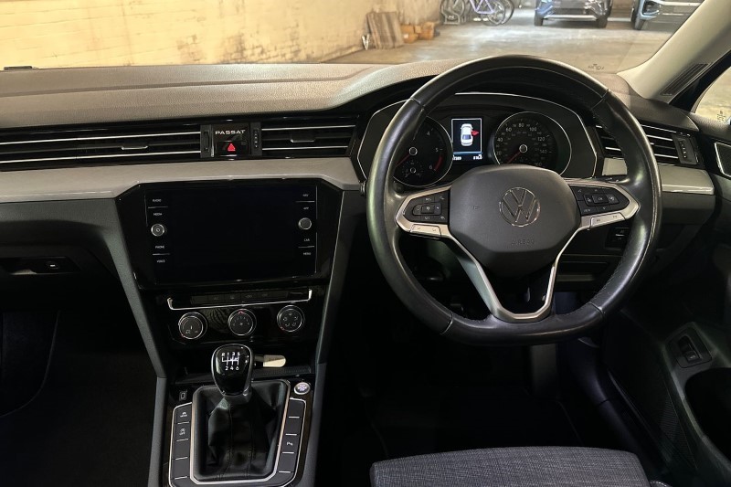 2021 (21) VOLKSWAGEN PASSAT 2.0 TDI EVO SCR SE Nav 4dr 3450453