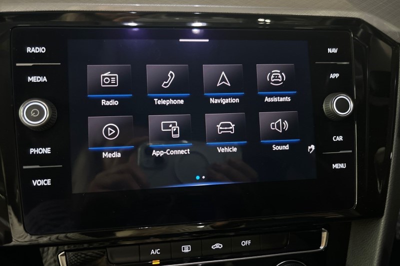 2021 (21) VOLKSWAGEN PASSAT 2.0 TDI EVO SCR SE Nav 4dr 3450454