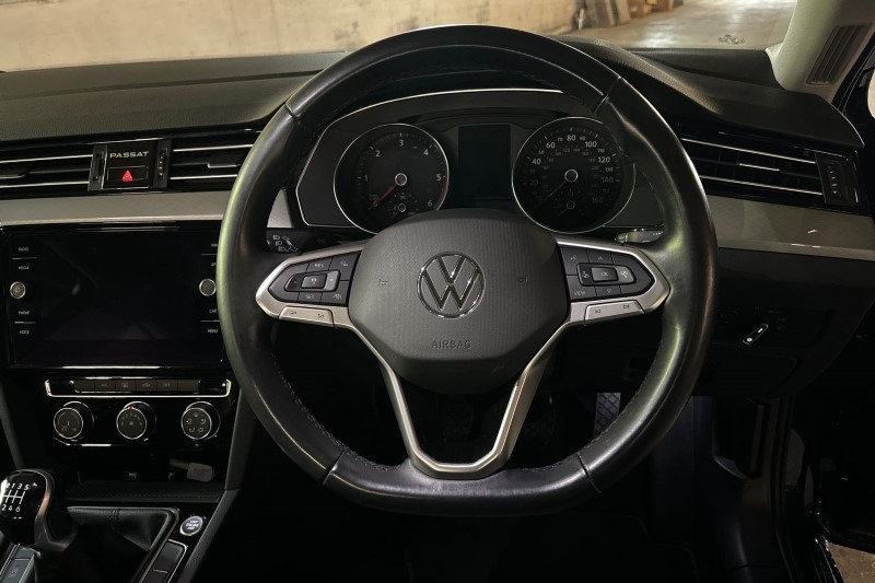 2021 (21) VOLKSWAGEN PASSAT 2.0 TDI EVO SCR SE Nav 4dr 3450449