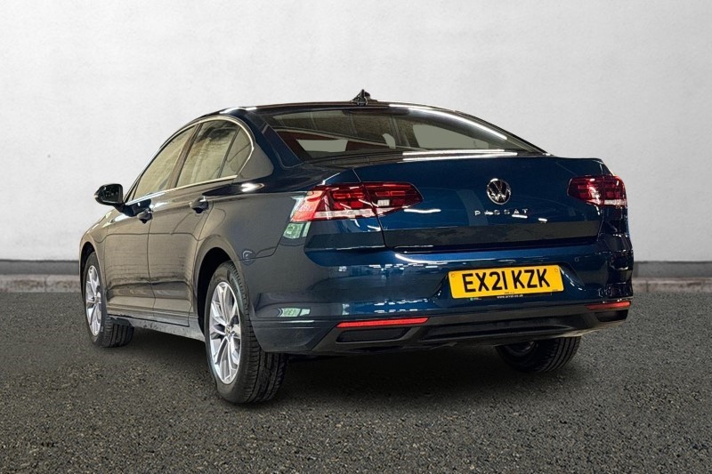 2021 (21) VOLKSWAGEN PASSAT 2.0 TDI EVO SCR SE Nav 4dr 3450434