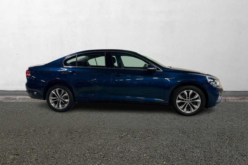 2021 (21) VOLKSWAGEN PASSAT 2.0 TDI EVO SCR SE Nav 4dr 3450437