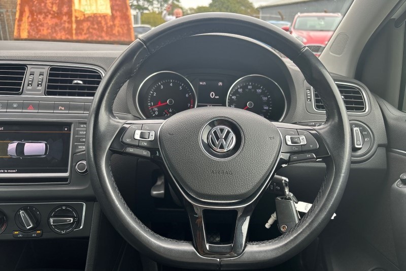 2016 (16) VOLKSWAGEN POLO 1.2 TSI Match 5dr 3476372
