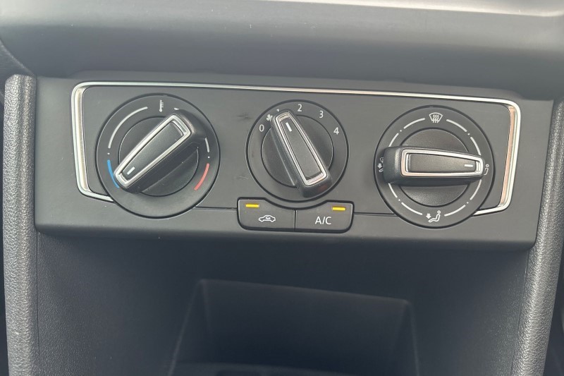 2016 (16) VOLKSWAGEN POLO 1.2 TSI Match 5dr 3476378