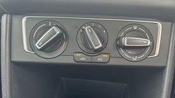 2016 (16) VOLKSWAGEN POLO 1.2 TSI Match 5dr 3476378