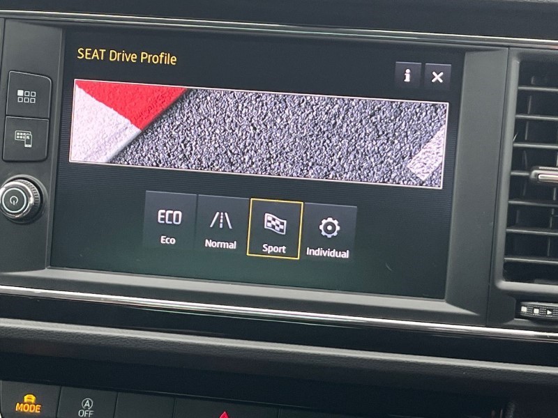 2018 (18) SEAT LEON 1.4 TSI 125 FR Technology 5dr 3467464