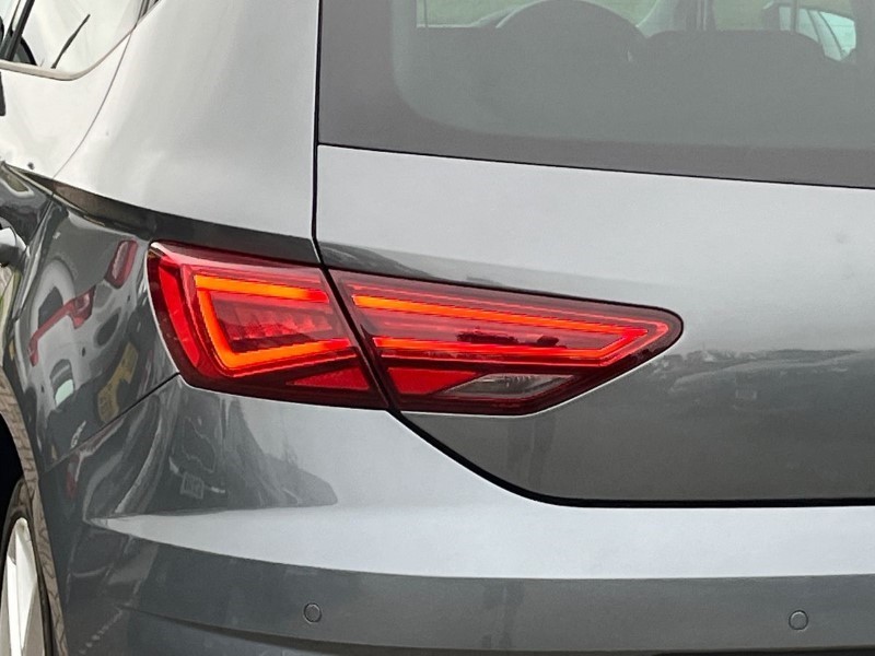 2018 (18) SEAT LEON 1.4 TSI 125 FR Technology 5dr 3467476