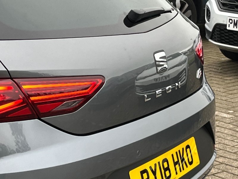 2018 (18) SEAT LEON 1.4 TSI 125 FR Technology 5dr 3467478