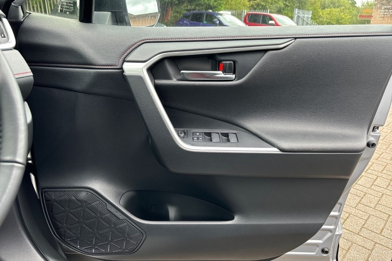 2022 (72) TOYOTA RAV4 2.5 PHEV Design 5dr CVT 3455600