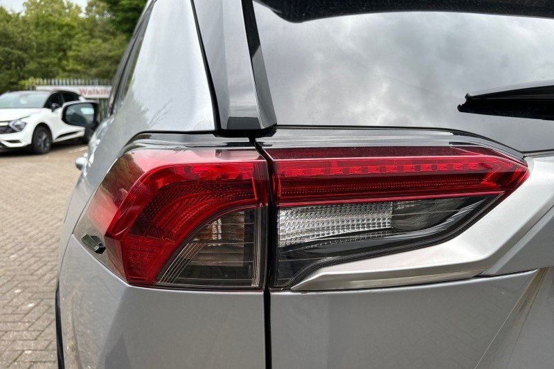 2022 (72) TOYOTA RAV4 2.5 PHEV Design 5dr CVT 3455628