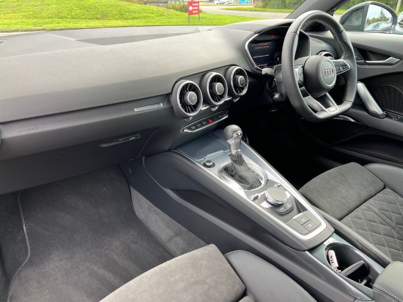 2022 (22) AUDI TT 40 TFSI Black Edition 2dr S Tronic 3471626
