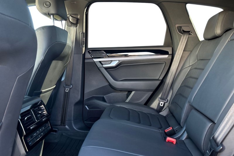 2019 (19) VOLKSWAGEN TOUAREG 3.0 V6 TDI 4Motion R-Line 5dr Tip Auto 3514813