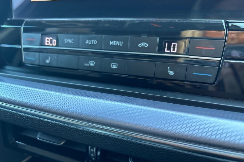 2019 (19) VOLKSWAGEN TOUAREG 3.0 V6 TDI 4Motion R-Line 5dr Tip Auto 3514833